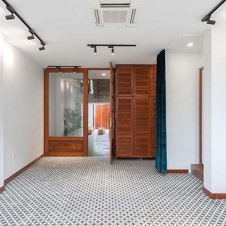 Отель Joohouse Lux Хошимин Экстерьер фото