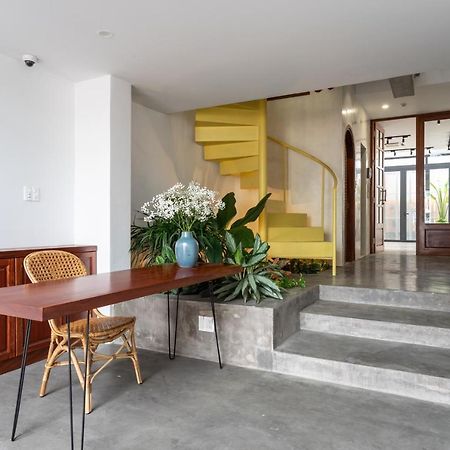 Отель Joohouse Lux Хошимин Экстерьер фото