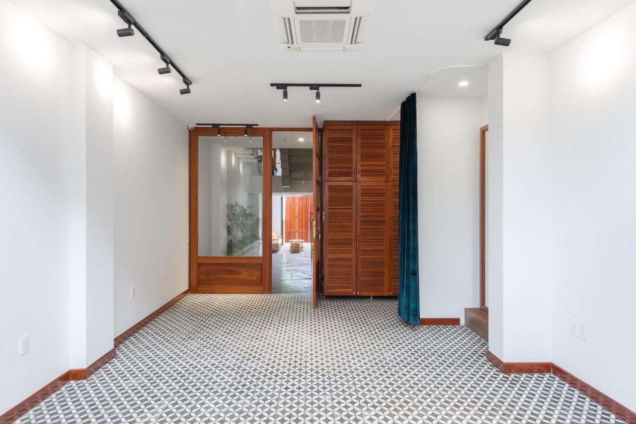 Отель Joohouse Lux Хошимин Экстерьер фото