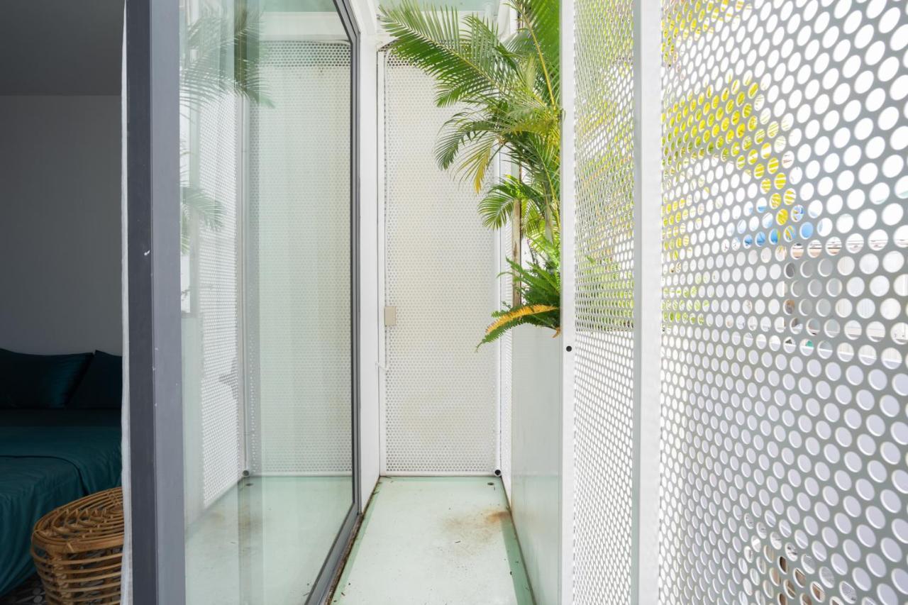 Отель Joohouse Lux Хошимин Экстерьер фото